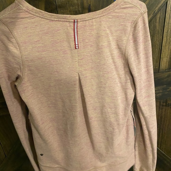 Lulu lemon long sleeve - Picture 2 of 2